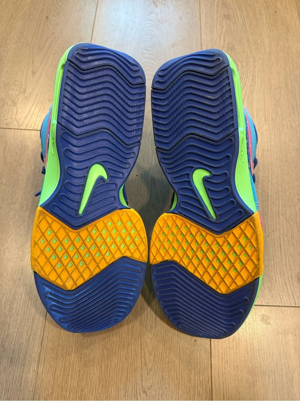 Nike LeBron Witness 8